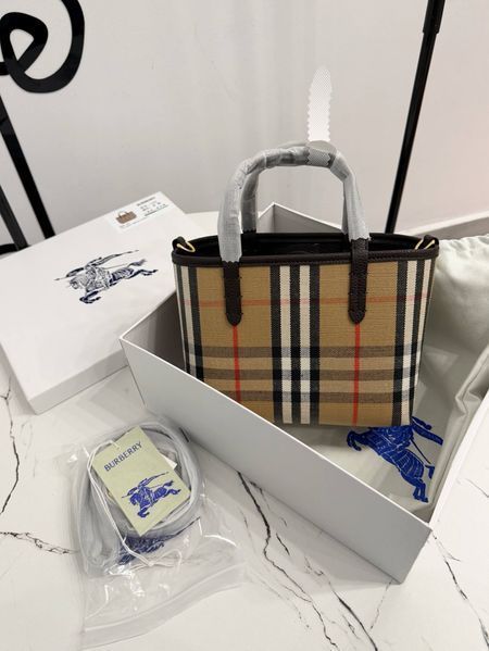 Сумка Burberry 6605 фото
