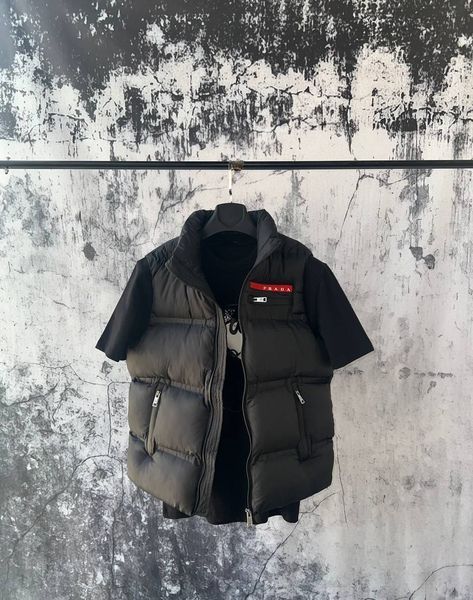 Жилет Prada 4863 фото