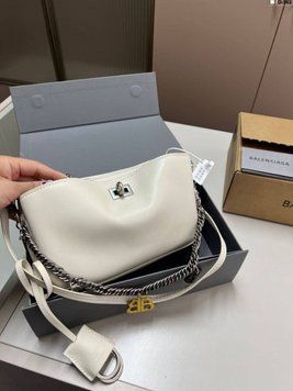 Сумка Balenciaga   9229 фото
