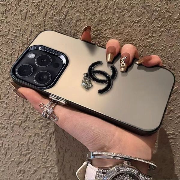 Чехол Chanel на разные модели IPhone  039.11 фото