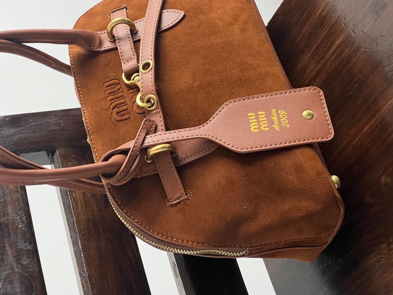 Сумка Miu Miu 910 фото