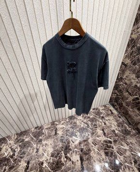 Louis Vuitton футболка 318fns фото