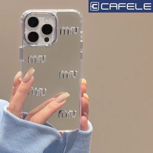 Чехол Miu Miu на разные модели IPhone  039.12 фото