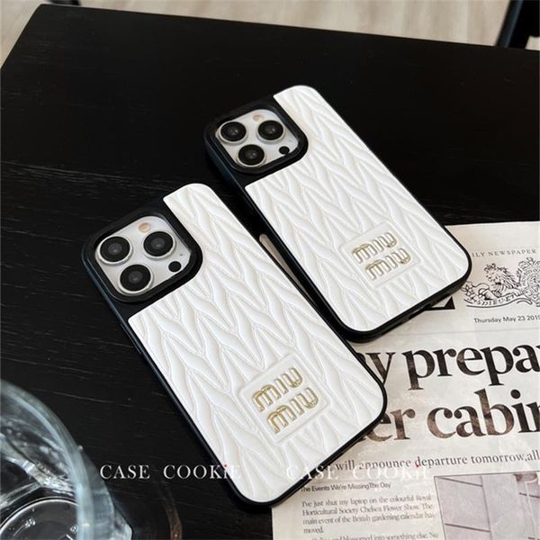 Чехол Miu Miu на разные модели IPhone  039.12 фото