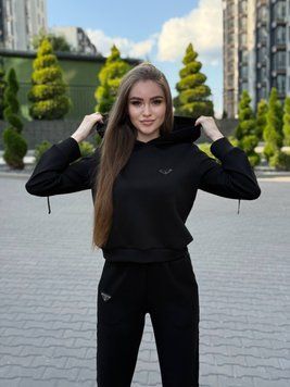 Всі товари Prada — в інтернет магазині iamSHOP