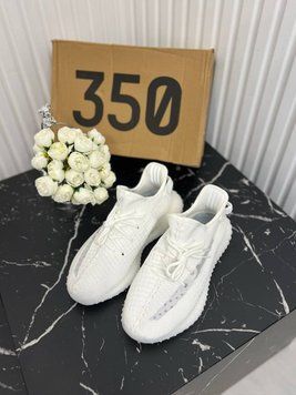 Кросівки Adidas Yeezy Boost 350 4270 фото