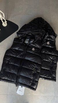 Жилет Moncler матова   2595 фото