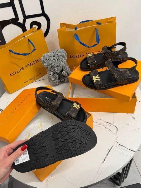 Босоніжки Louis Vuitton 3214 фото