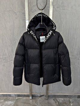 Куртка Moncler 9064 фото