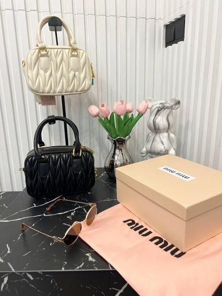 Сумка Miu Miu 01019 фото