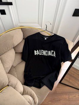 Футболка Balenciaga 2352 фото